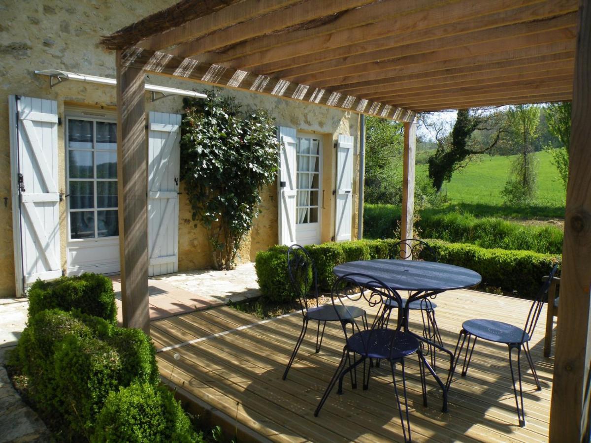 Logis Le Relais Du Bastidou Hotel Beaumarches Exterior photo