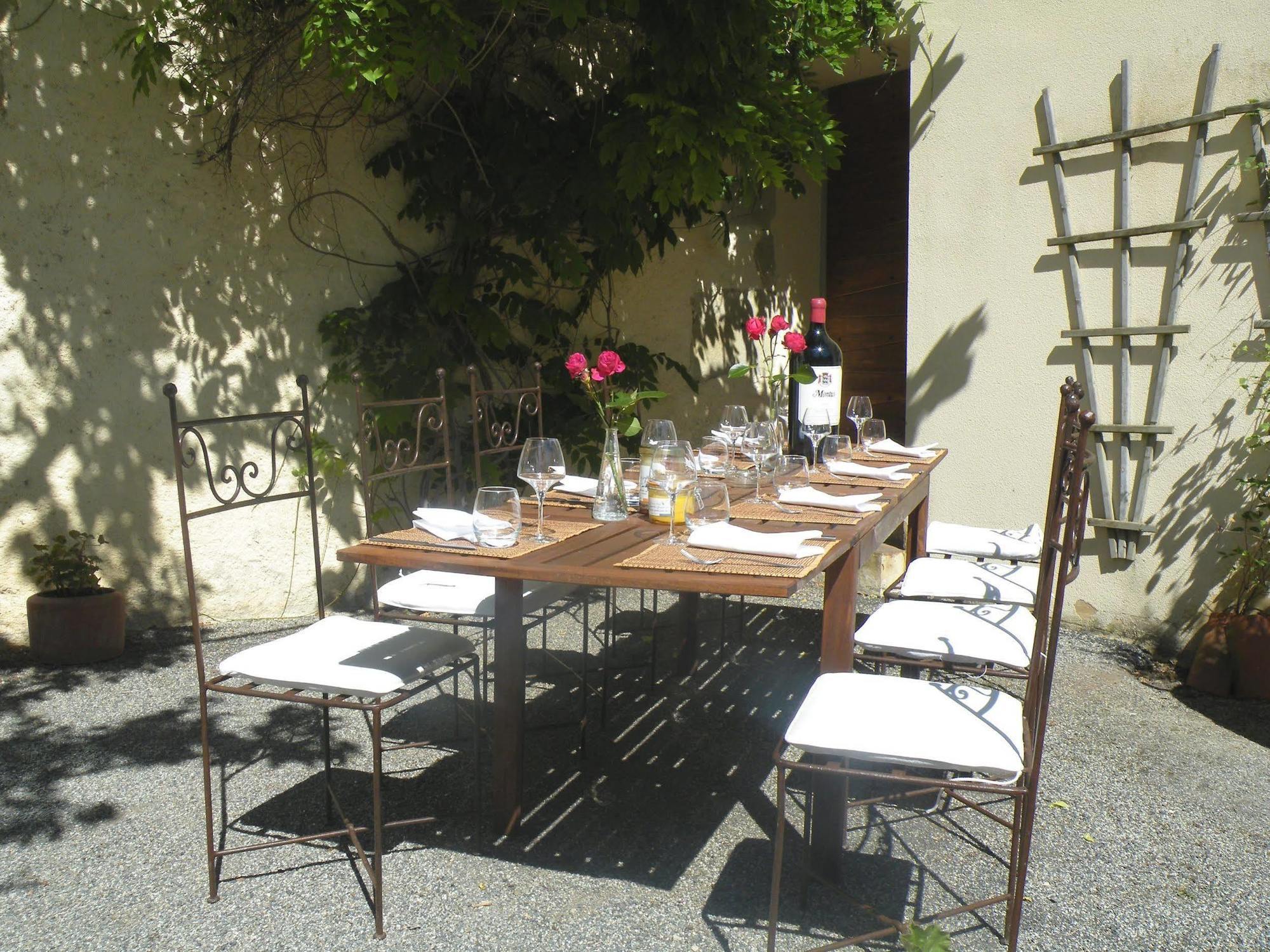Logis Le Relais Du Bastidou Hotel Beaumarches Exterior photo